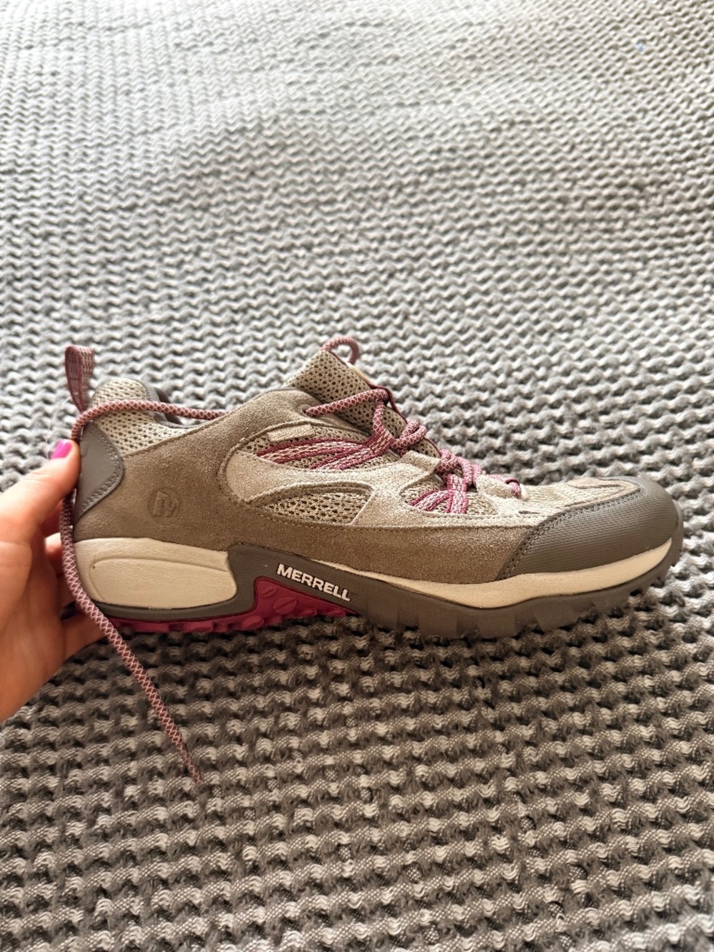 Merrell Brindle renaissance rose hiking shoes size 9 (NWOT)